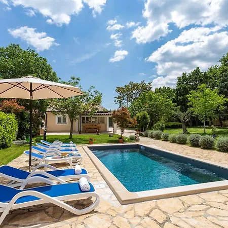 Darko Villa